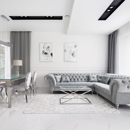 Elegancki i luksusowy – sprawdź, jak urządzić salon w stylu glamour