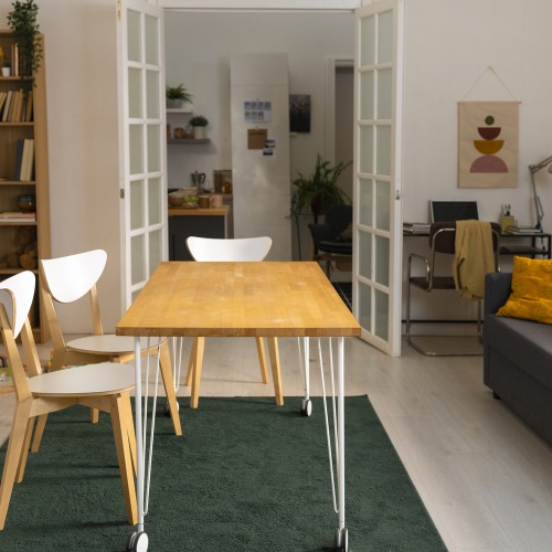 Jak zagospodarować niewielki pokój? Postaw na praktyczne i stylowe meble!